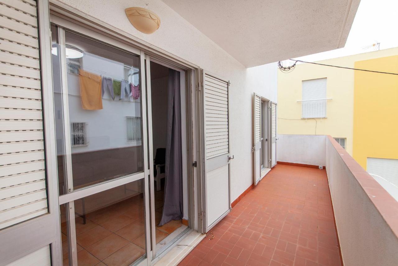 B18 - Village Street Apartment Lagos Eksteriør billede